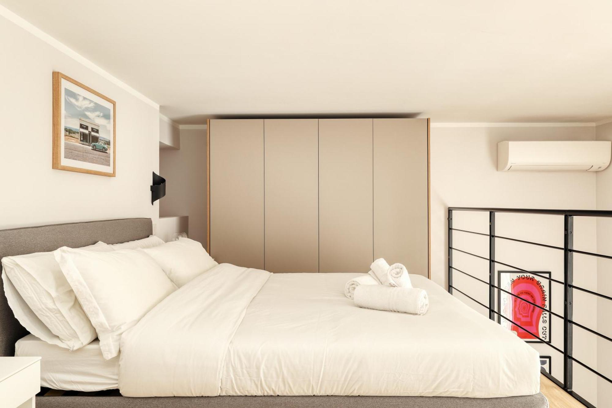 Apartment Cenisio 23